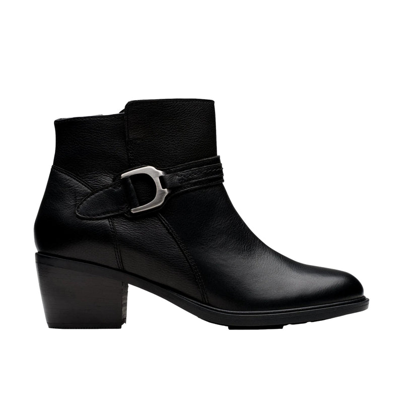 Clarks Neva Buckle Black Leather  26179799 Women's