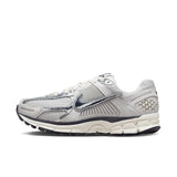 Nike Zoom Vomero 5 Photon Dust / Chrome - Gridiron  FD0884-025 Women's