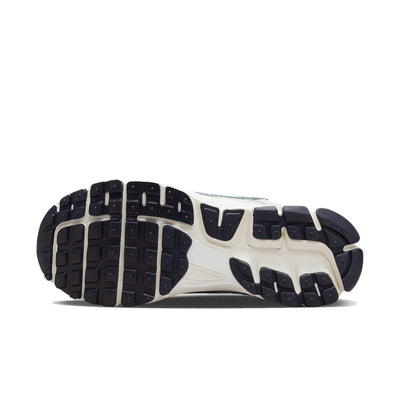 Nike Zoom Vomero 5 Photon Dust / Chrome - Gridiron  FD0884-025 Women's